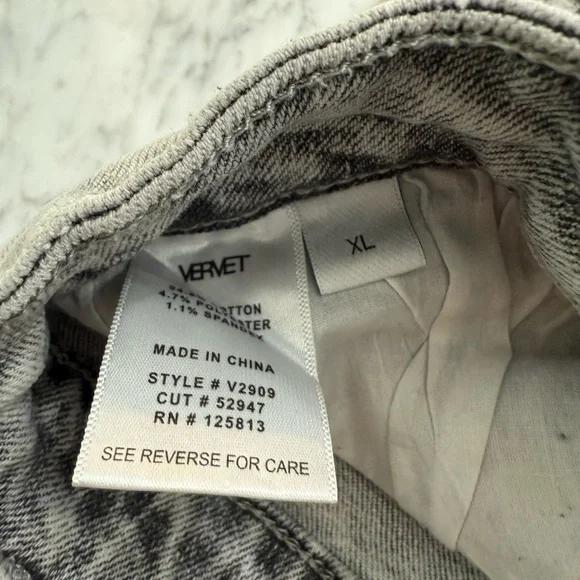 Vervet Jean Shorts Size XL (12-14) Black Acid HI Rise Denim Distressed Destroyed - Picture 5 of 6